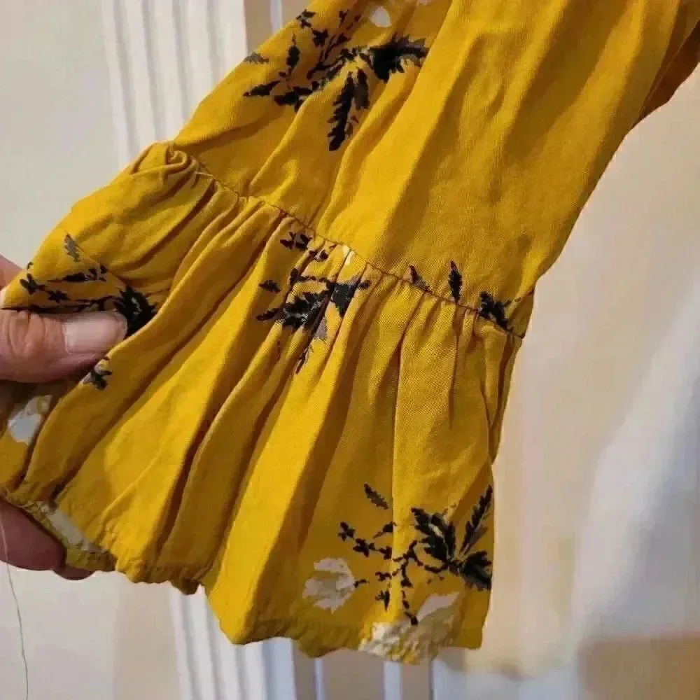 Old Navy Women's Mustard Yellow Floral Casual Dress w Ruffle Sleeves EUC sz S
